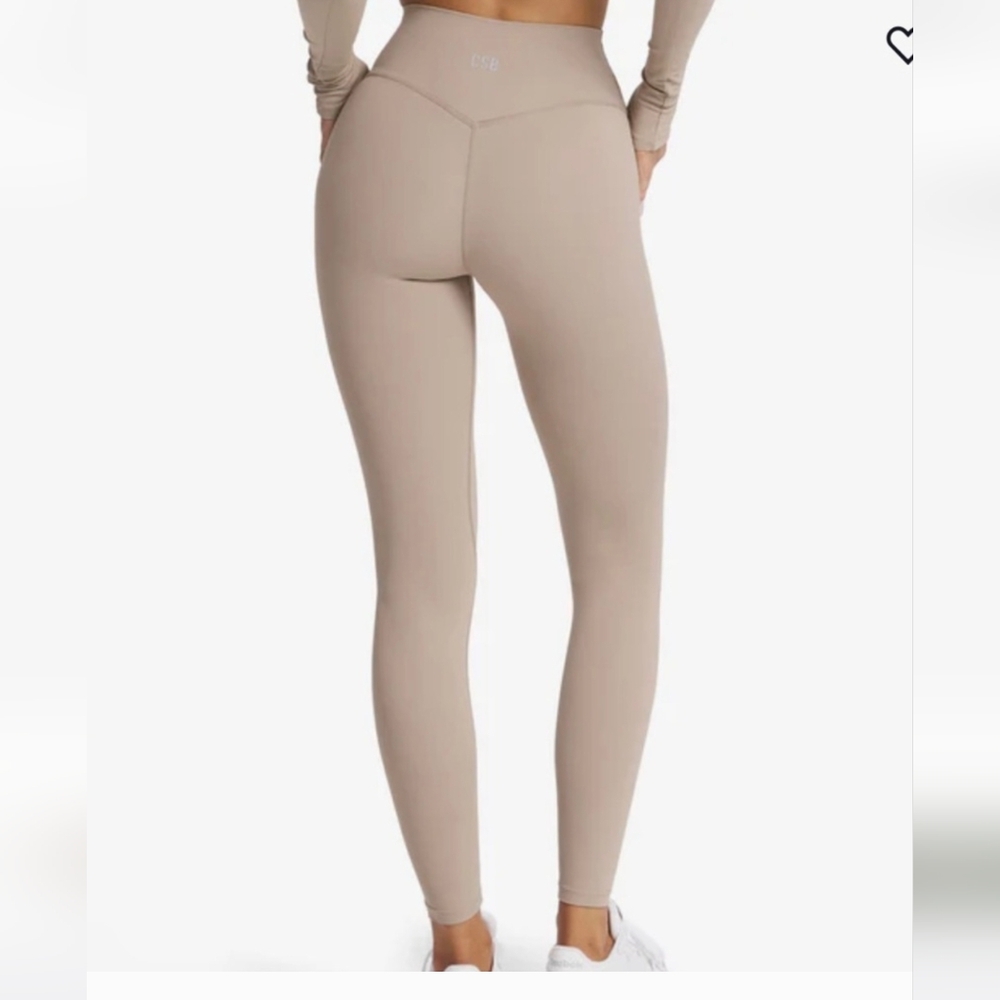 High-Waist Sculpting Leggings in Taupe